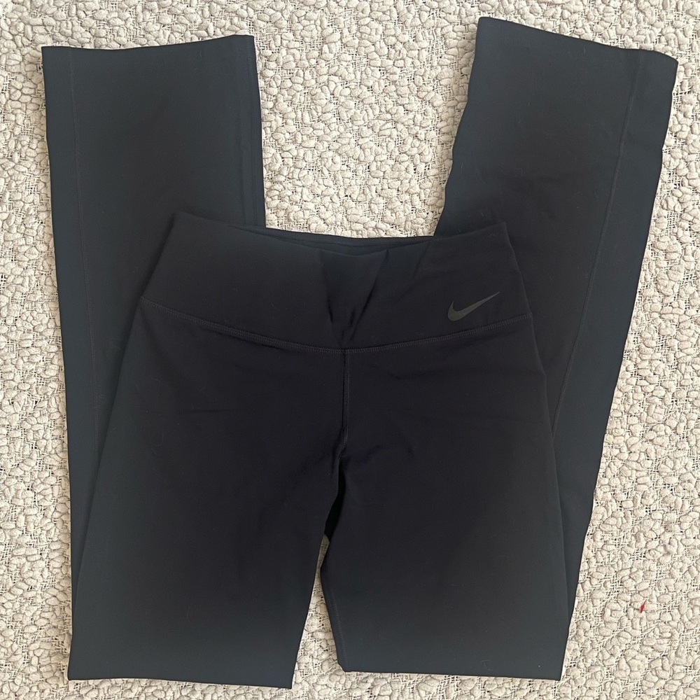 Nike Women's Power Dri- FIT Training Pants Yoga Pants size Medium NWOT
